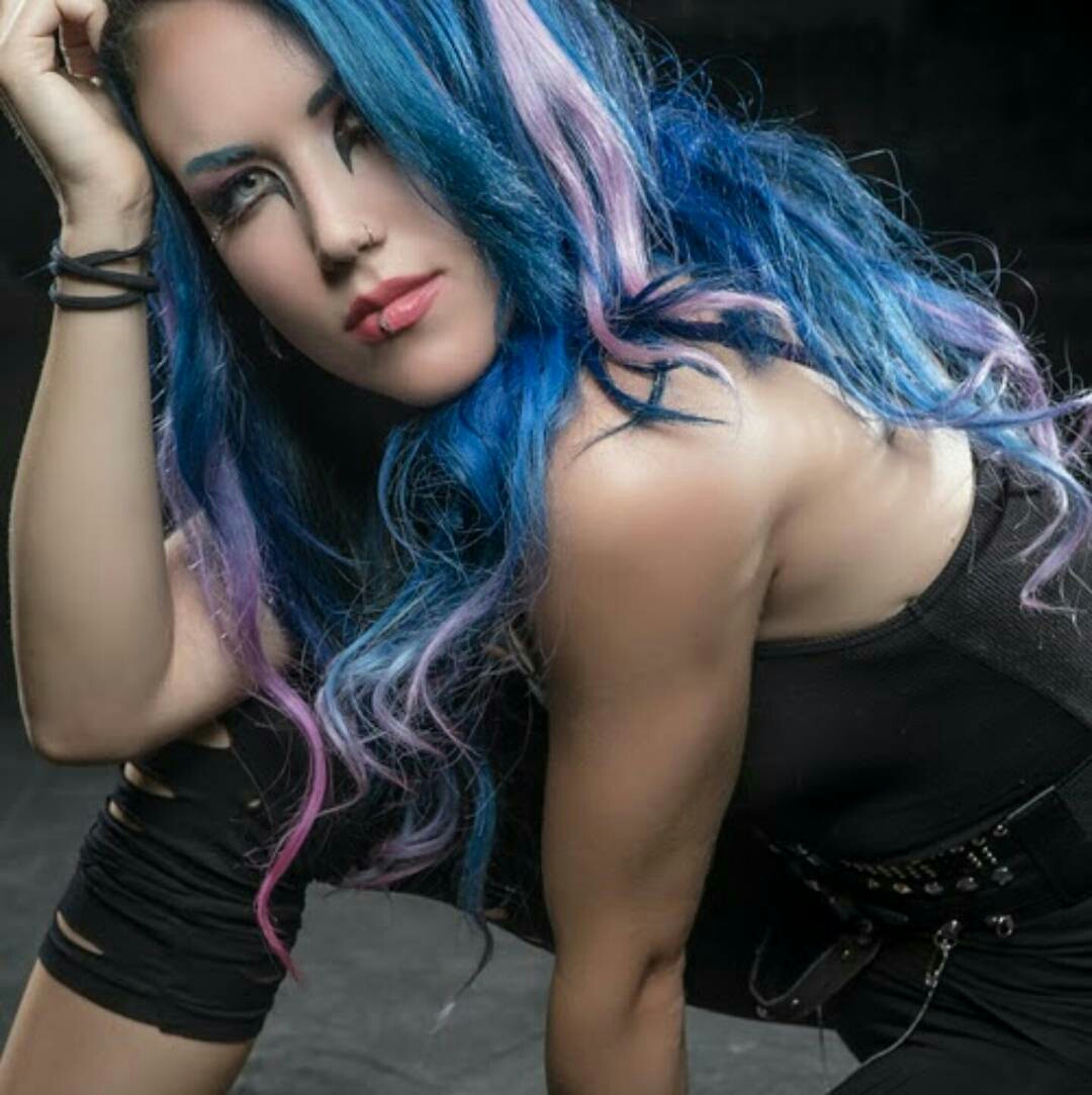 Alissa White-Gluz szólólemezén Jeff Loomis is közreműködik