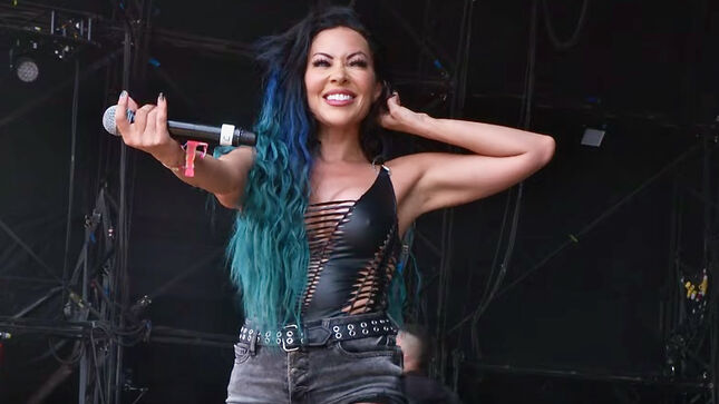 Új projekttel tér vissza a Butcher Babies egykori énekesnője