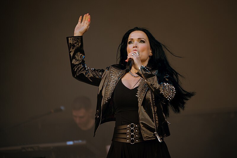 tarja_25_53816623172-ezgif_com-webp-to-jpg-converter.jpg