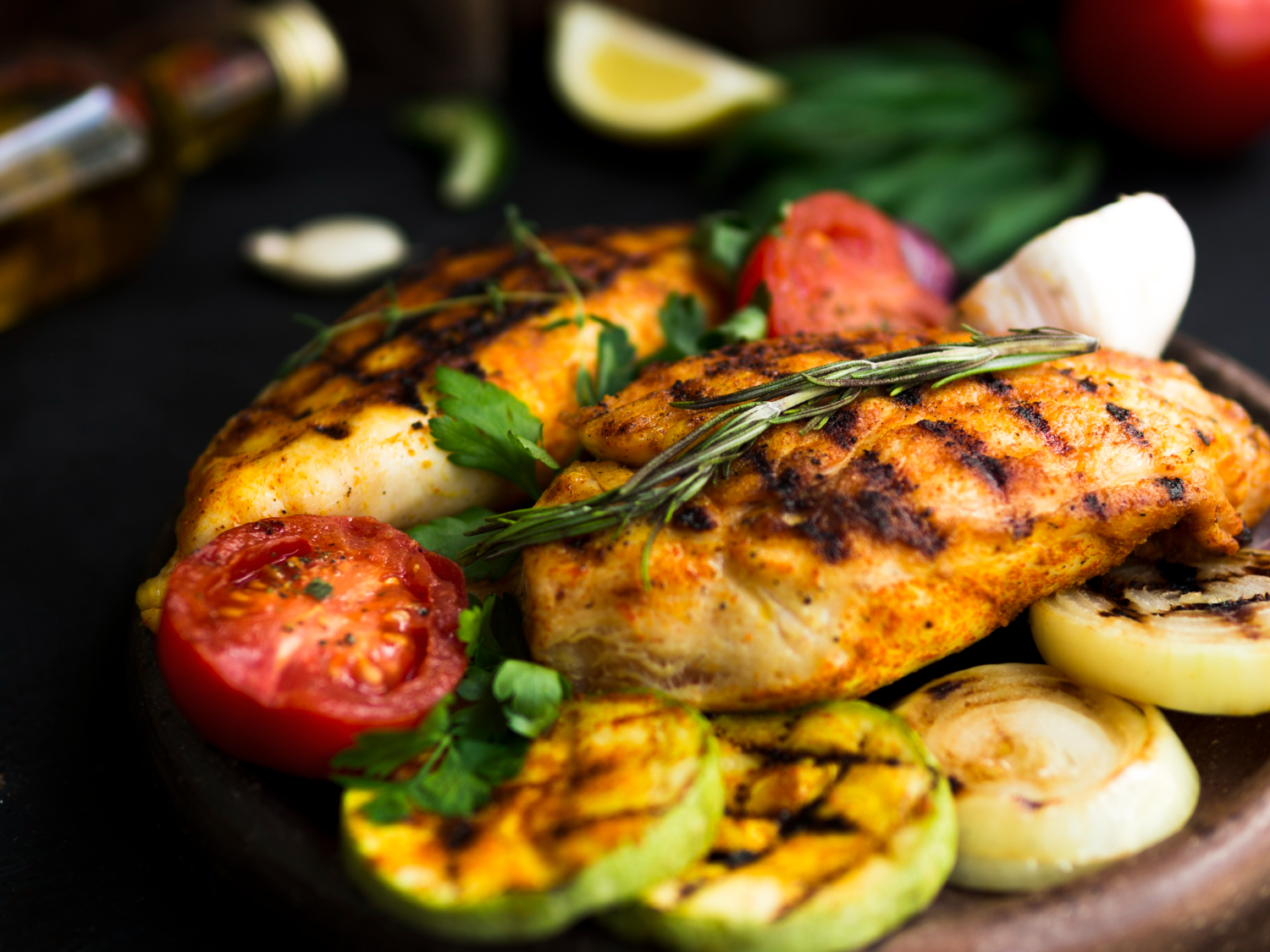 grilled-chicken-breasts-with-vegetables.jpg