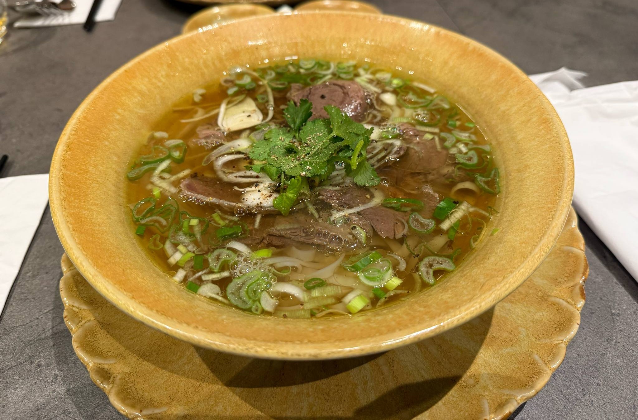 pho_leves_cung_vietnami_etterem_a_varosligetnel.jpg