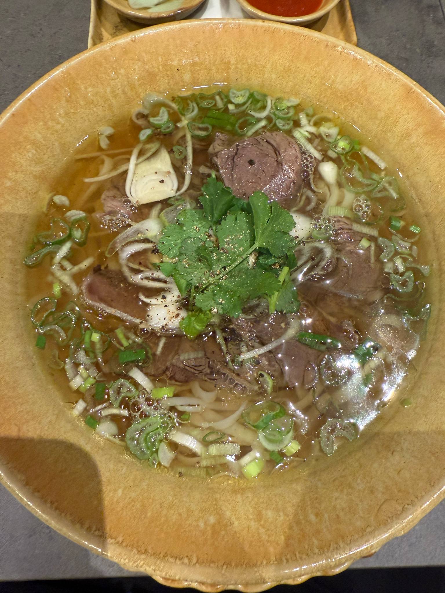 pho_leves_marhalabszarbol_cung_vietnami_etterem.jpg