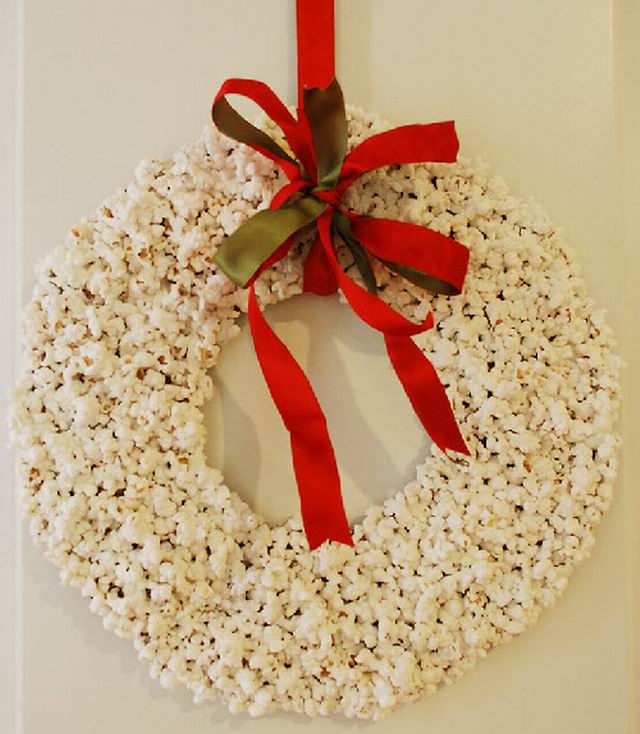 popcornwreath.jpg