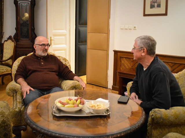 Beszámoltatta Feri a Pikót