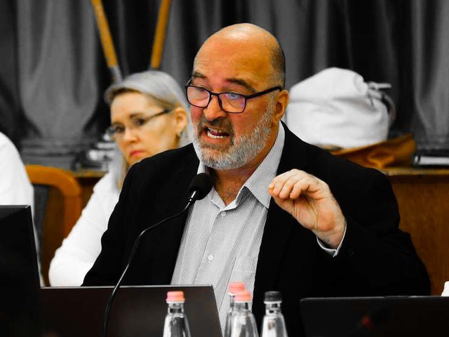 A mindenhez is értő Pikó most oktatási szakért