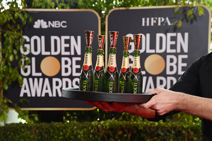 moe_t_chandon_at_the_77th_golden_globes_2.jpg