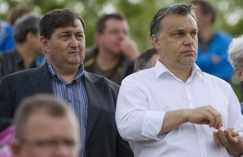 Orban_Viktor_Fidesz_miniszterelnok_Meszaros_Lorinc_milliardo_felcsuti_polgarmester_Puskas_Ferenc_Labdarugo_Akademia_elnok_foci_meccs_szotyi.jpg