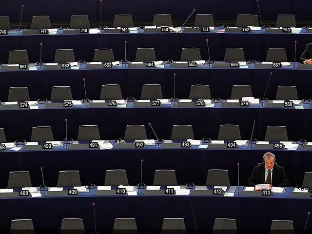 Jön az EP-választás: többek szerint itt a nagyszerű alkalom, hogy ismét hülyét csináljon magából az ellenzék