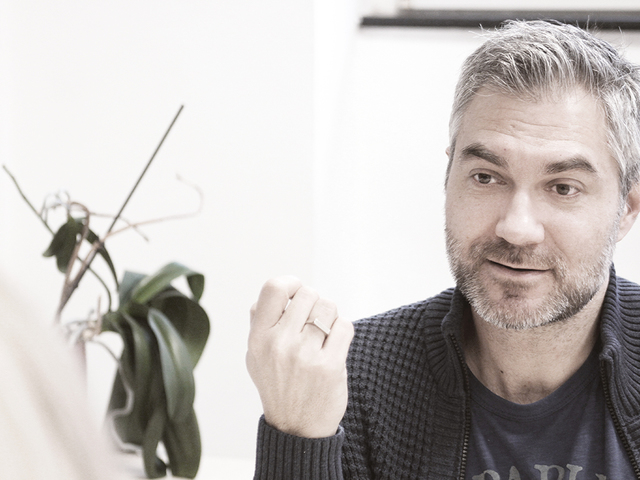 „Ha nem is generációs váltás van Magyarországon, de szemléletváltás biztosan.” – Interjú Szász Attilával