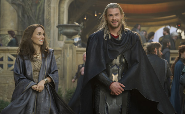 thor-the-dark-world-chris-hemsworth-thor-natalie-portman-jane-foster-600-01.jpg