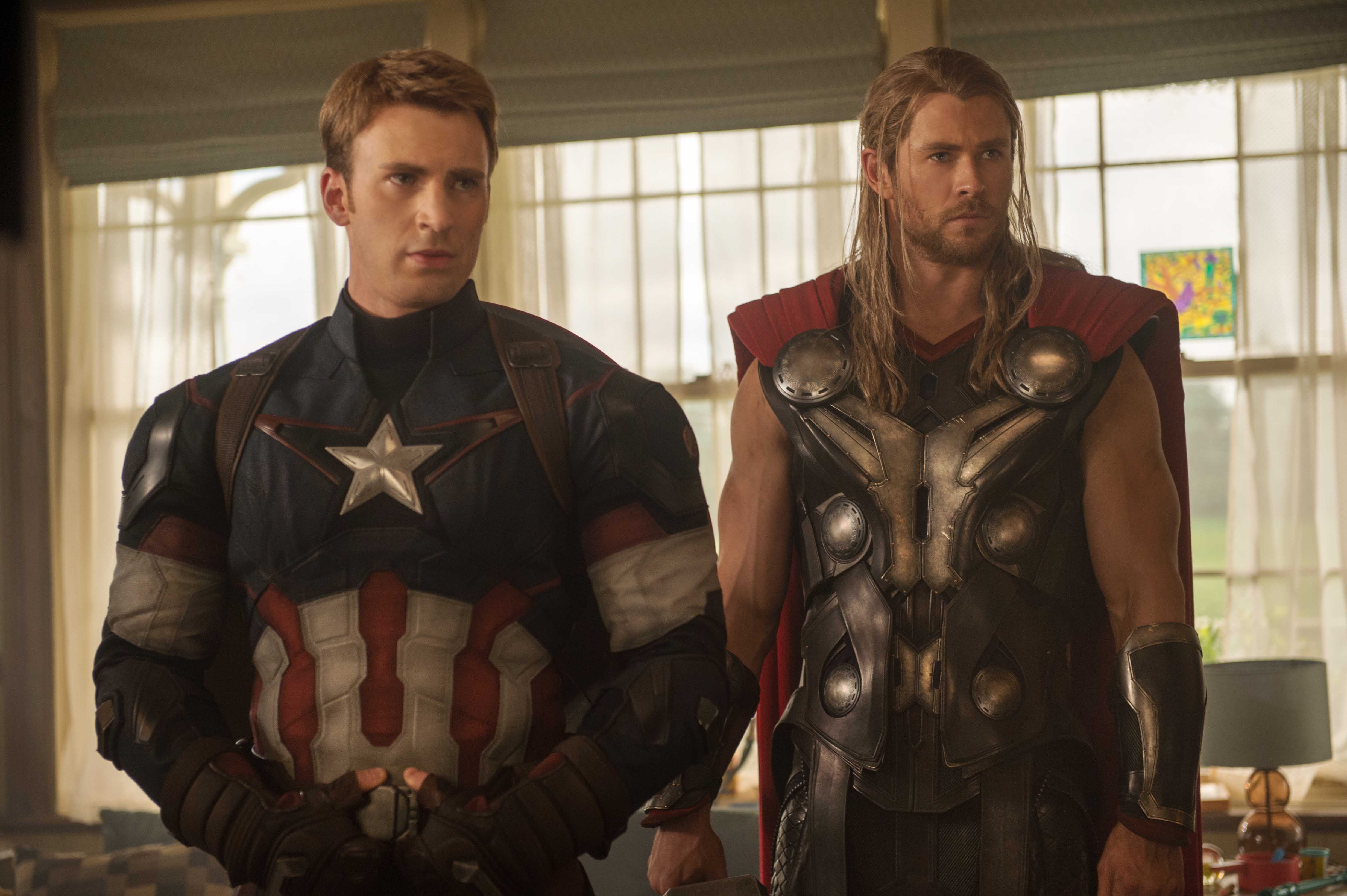 avengers-age-of-ultron-chris-evans-chris-hemsworth1.jpg