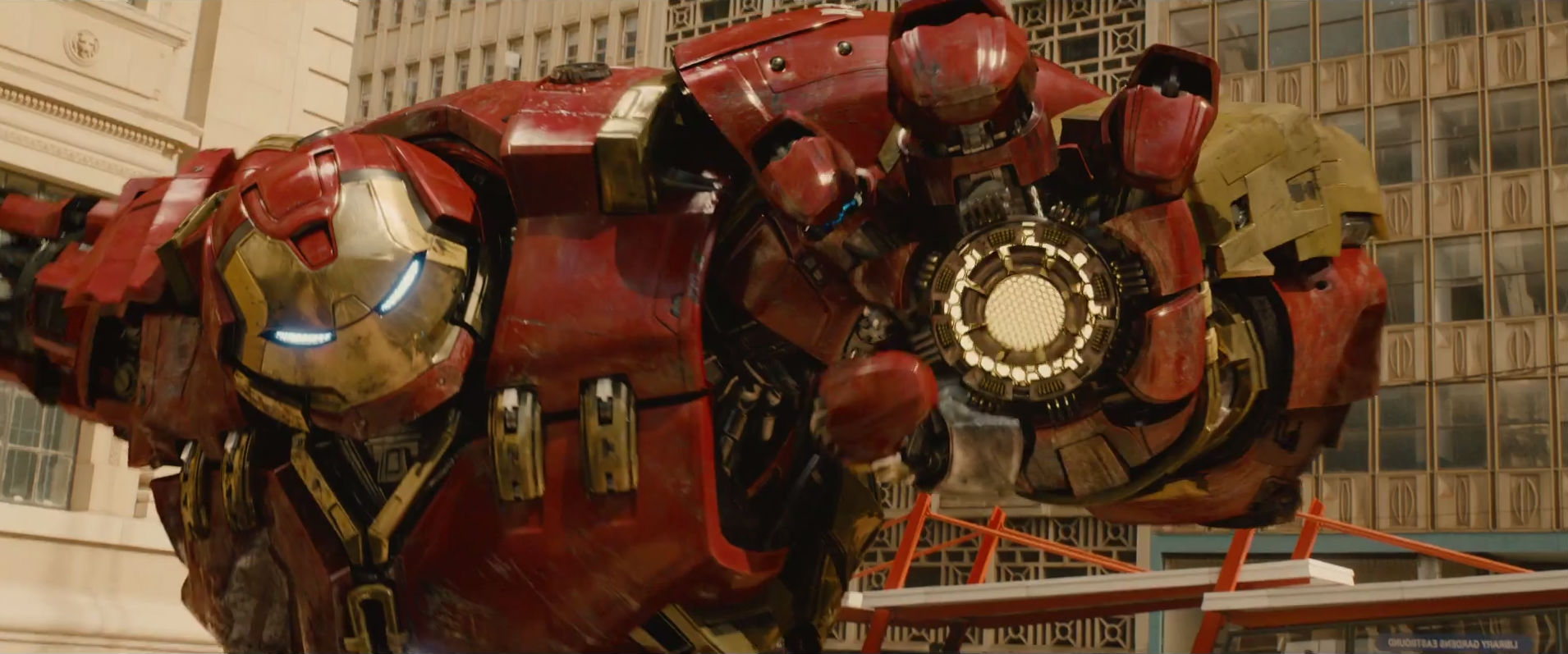 avengers-age-of-ultron-hulkbuster-armor.jpg