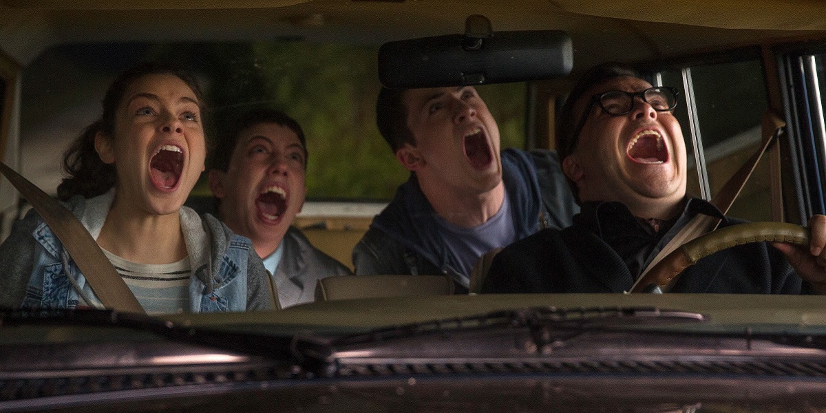 goosebumps-jack-black-dylan-minnette.jpg