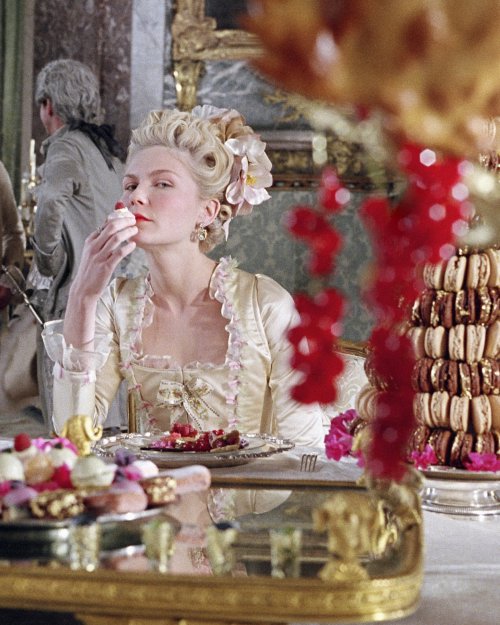 Marie Antoinette2.jpg