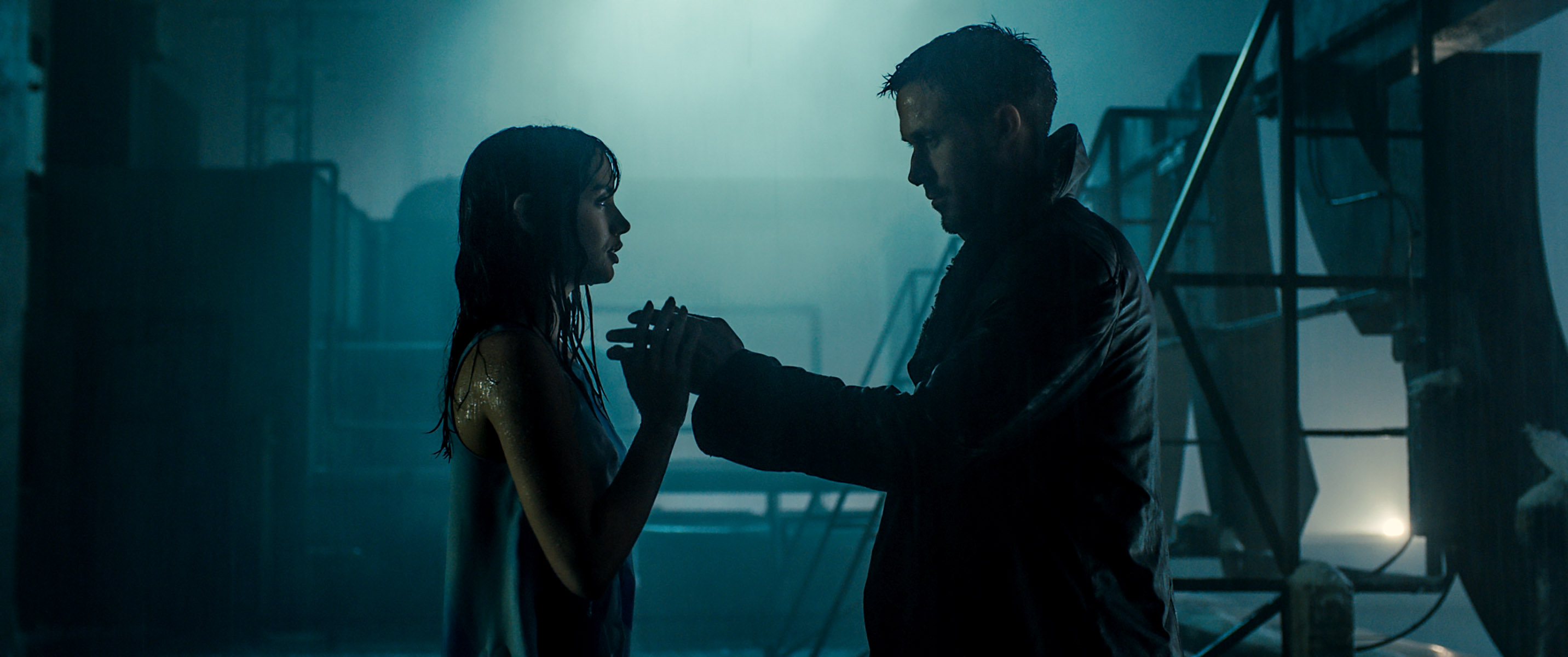 blade-runner-2049-ryan-gosling-ana-de-armas.jpg