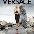 A VERSACE-HÁZ (2013)