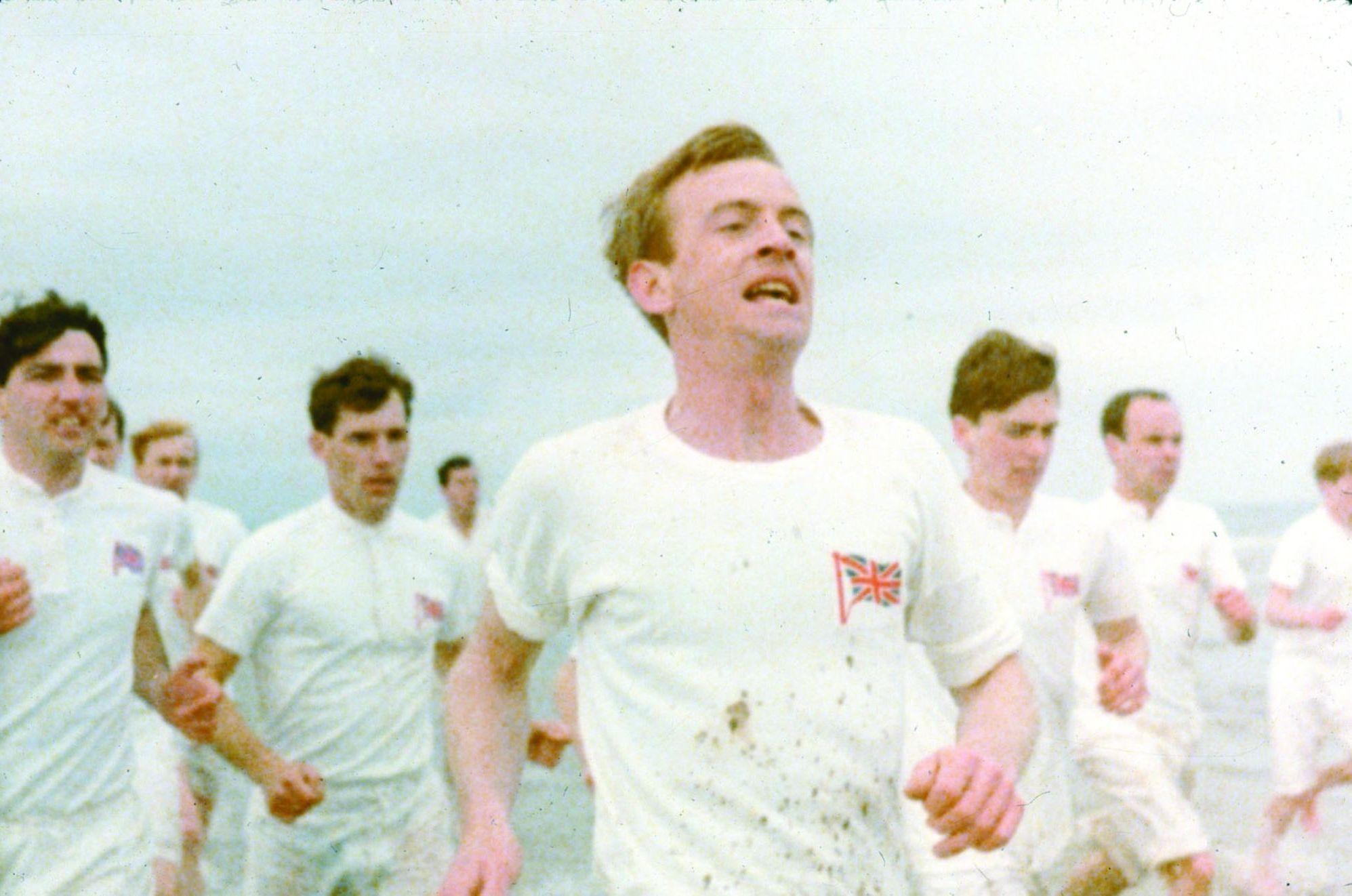 still-of-ben-cross-and-ian-charleson-in-chariots-of-fire-(1981)-large-picture.jpg