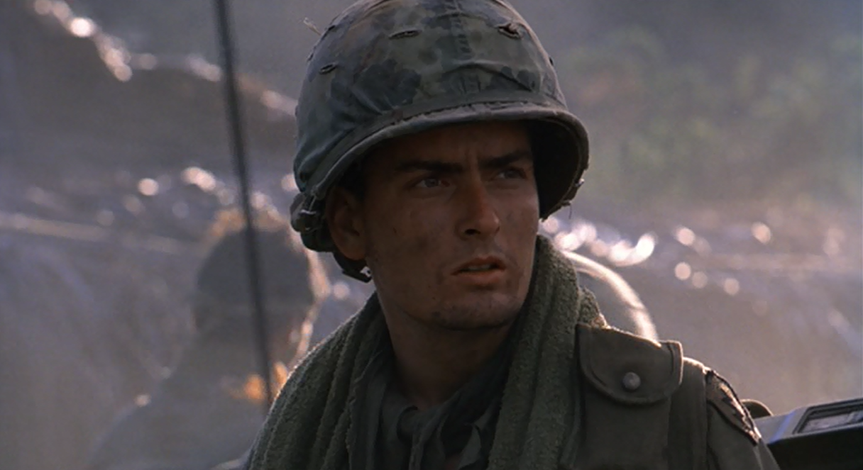 Charlie-Sheen-in-Platoon-LOOKIN-SEXAY-sheenism-religion-for-sheen-addicts-32197115-1216-663.png