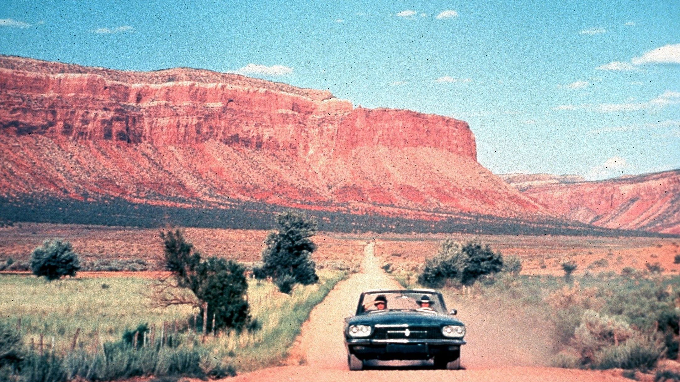 thelma_louise_wide-e1509121203690.jpg