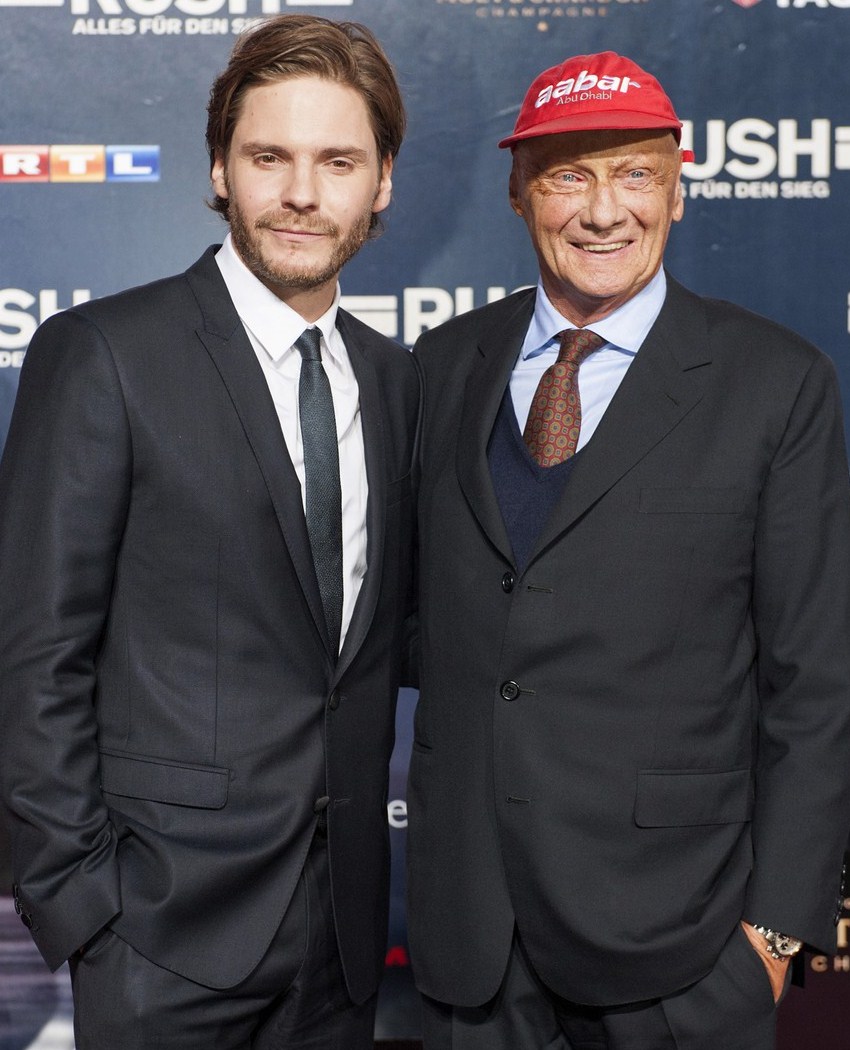 rush_130928_niki-lauda-daniel-bruhl-rush-germany-premiere.jpg