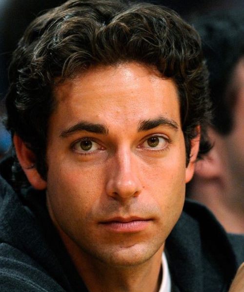 16_zachary-levi_1.jpg