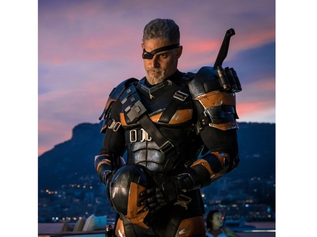 Megjelent az első hivatalos kép a Deathstroke filmről!