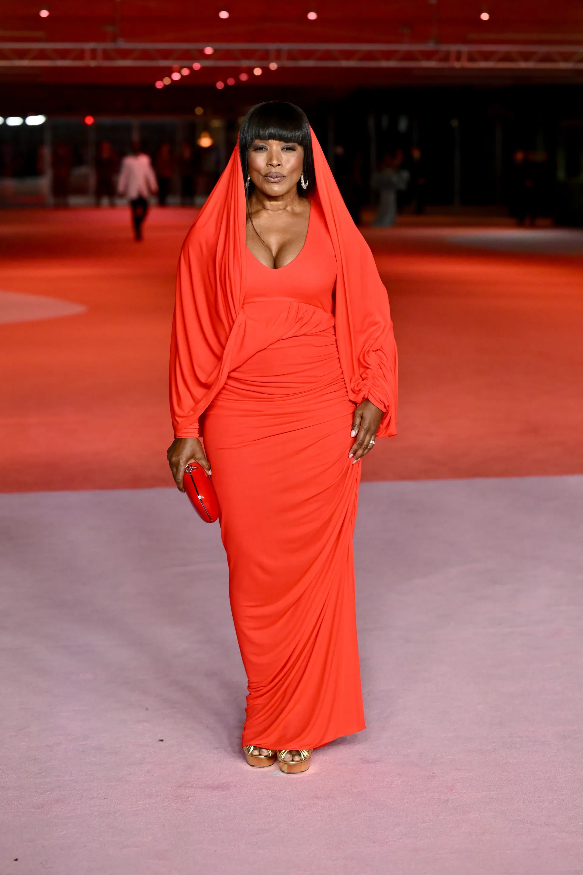 Angela Bassett – Schiaparelli