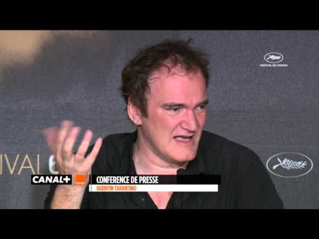 Így tájékoztat sajtót Tarantino