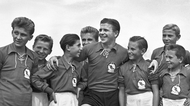 puskas1.jpg