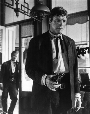 burt lancaster-úra szól a hatlövetű.jpg