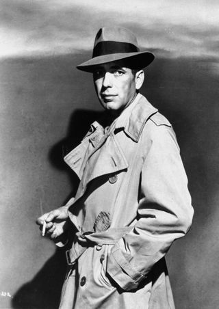 humphrey-bogart-casablanca-trenchcoat.jpg