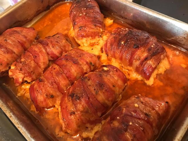 Baconös töltött karaj tekercs KETO