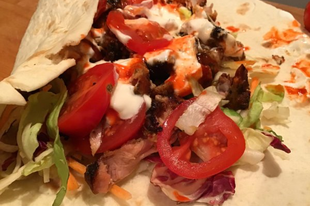 Közel-Keleti finomság: Az izgalmas házi shawarma gyros KETO