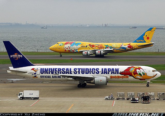 most-colorful-planes-inthe-world_6.jpg