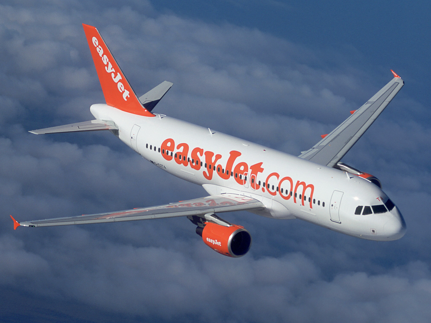 easyjetvs.jpg