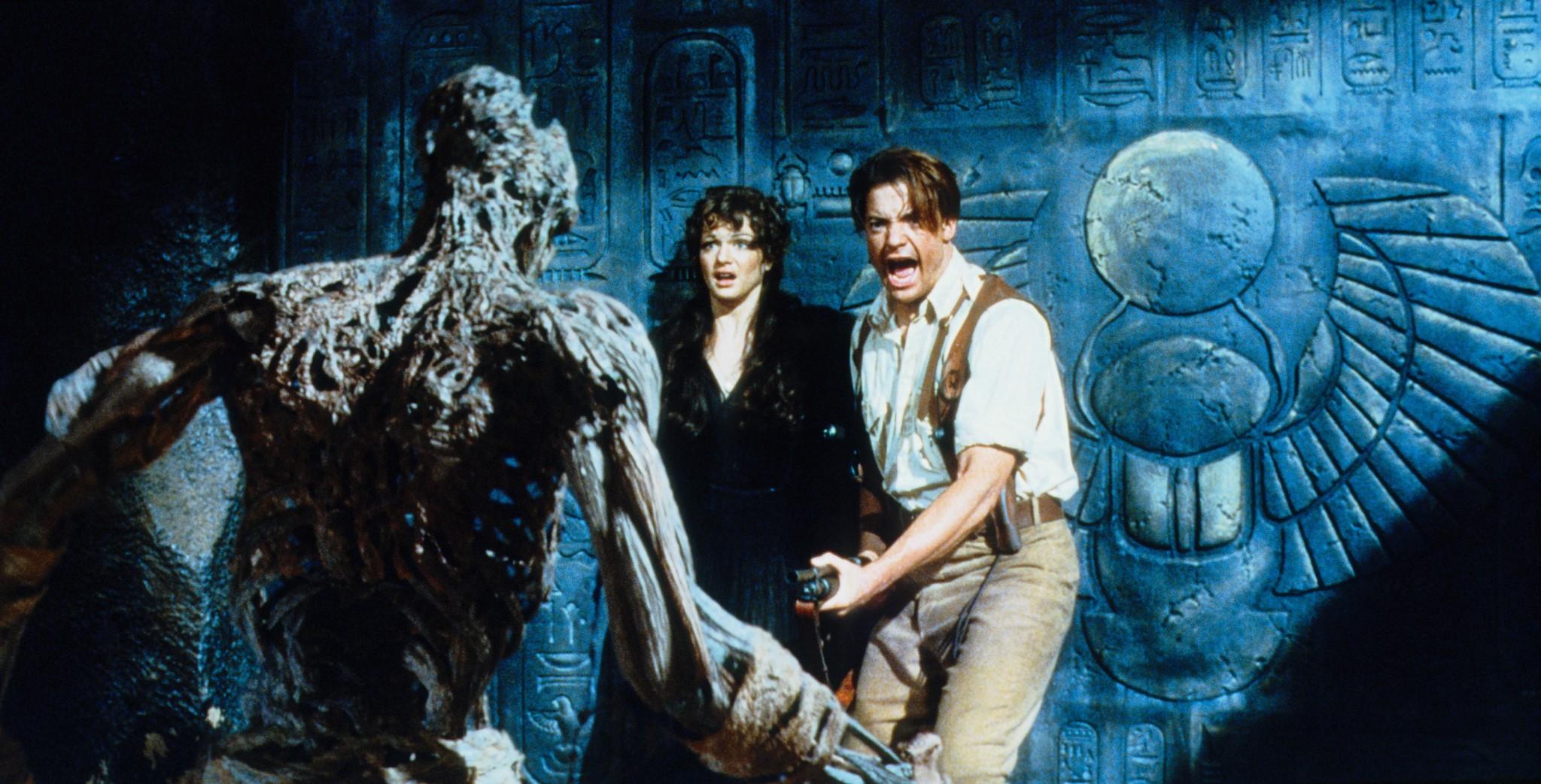 brendan-fraser-and-rachel-weisz-in-the-mummy-_1999_-large-picture.jpg