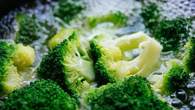 broccoli-g20bcfeee3_640.jpg