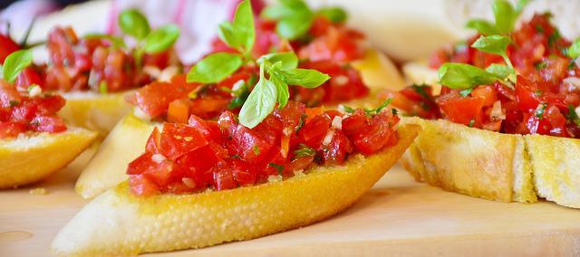 bruschetta-ga6871d2e2_640.jpg