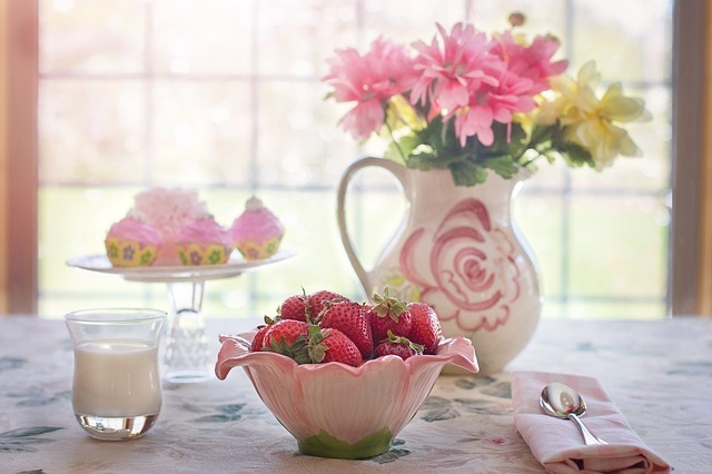 strawberries-in-bowl-783351_640.jpg
