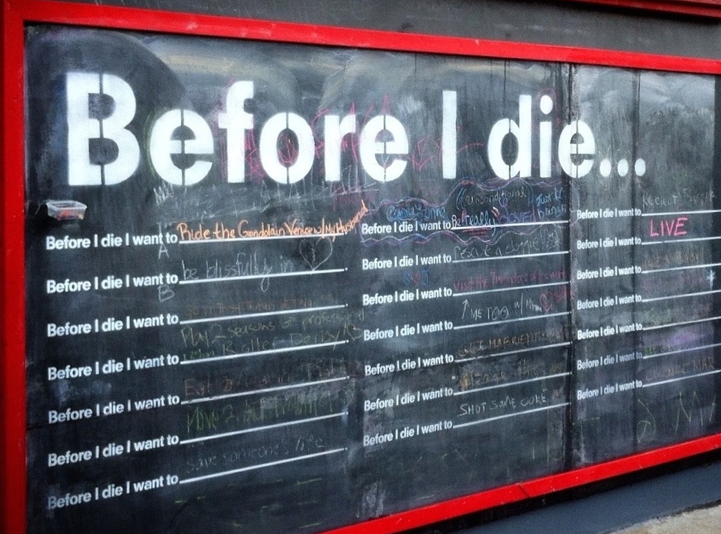 chalkboard-801266_1920.jpg