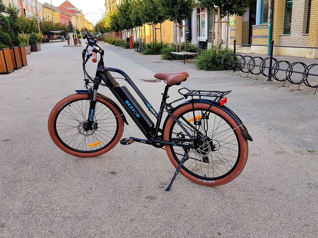 Bezior M2 Pro városi e-bike teszt