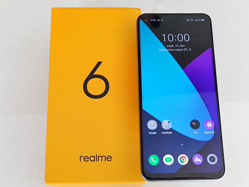 realme_6_nyit.jpg