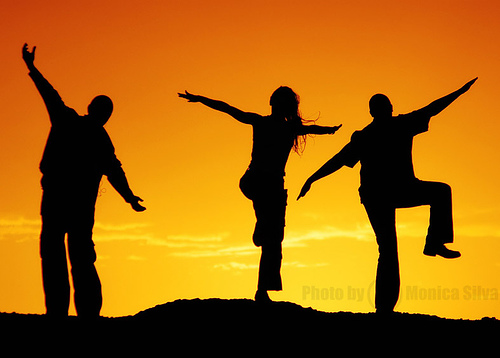 happy-people-sunset1.jpg