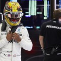 F1 Hamilton büntetéssel kezdi az Osztrák Nagydíjat