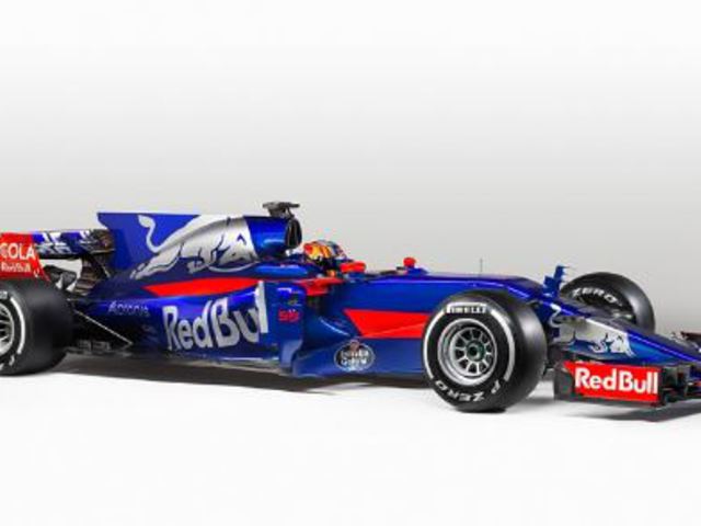 F1 Megérkezett az új Toro Rosso is