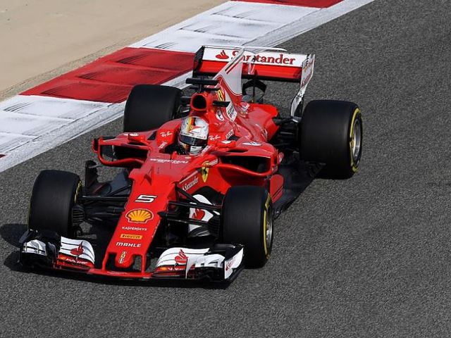 F1 Pénteken Vettel volt az úr Bahreinben