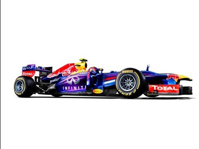 F1 Bemutatkozott a Red Bull 2013-as versenyautója  (Videóval)