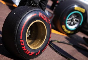 Pirelli-PZero-Red-supersoft.jpg