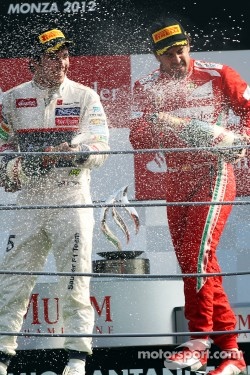 Alonso és Perez Monzában.jpg