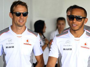 Jenson-Button-Lewis-Hamilton.jpg